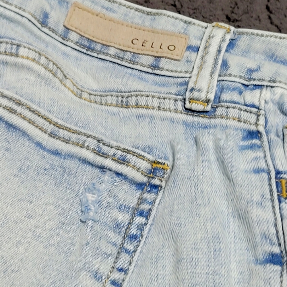 Boutique capris